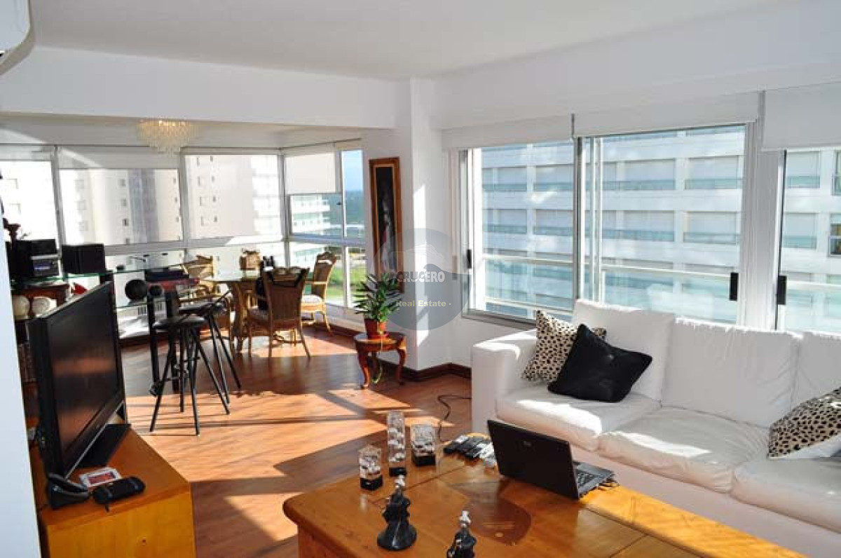 Apartamento ID.6460 - APARTAMENTO EN VENTA 3 DORMITORIOS EN COMPLEJO EN MANSA