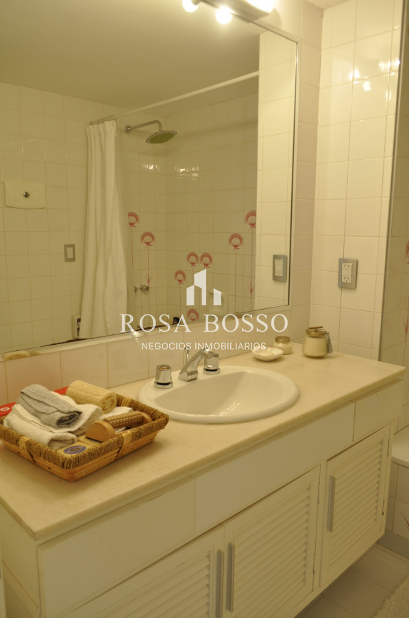 Apartamento ID.8352 - Amplio departamento frente al mar