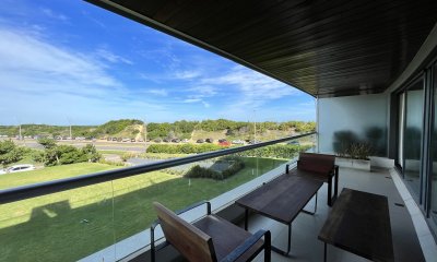 Apartamento en venta de 3 dormitorios en Marigot Brava, Punta del Este.