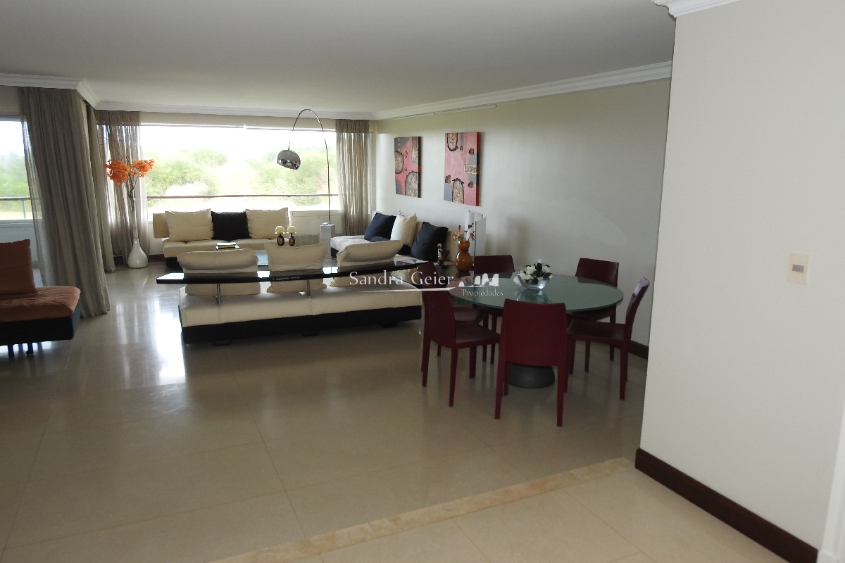 Apartamento ID.1308 - EDIFICIO EXCELENTE CATEGORIA