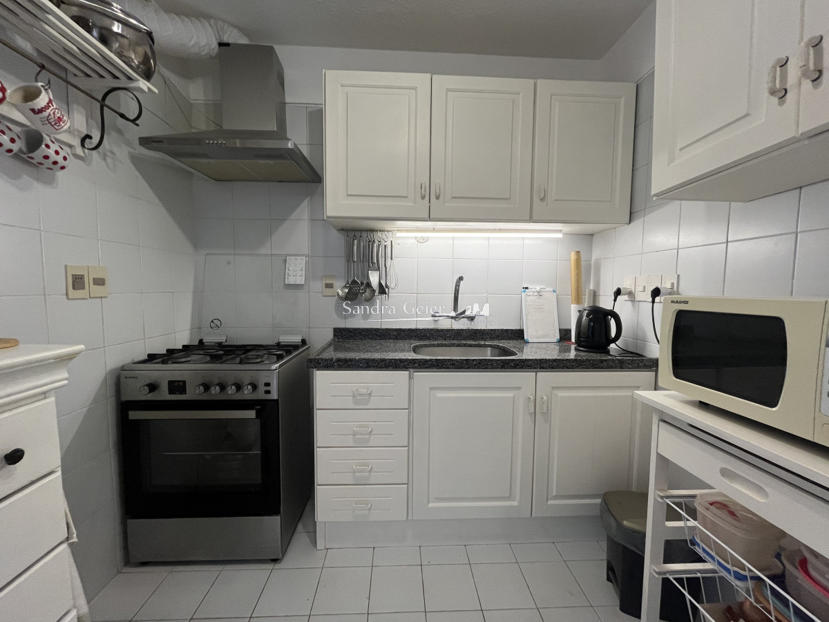 Apartamento ID.2844 - VENTA AV. CHIVERTA AIDY GRILL.        
