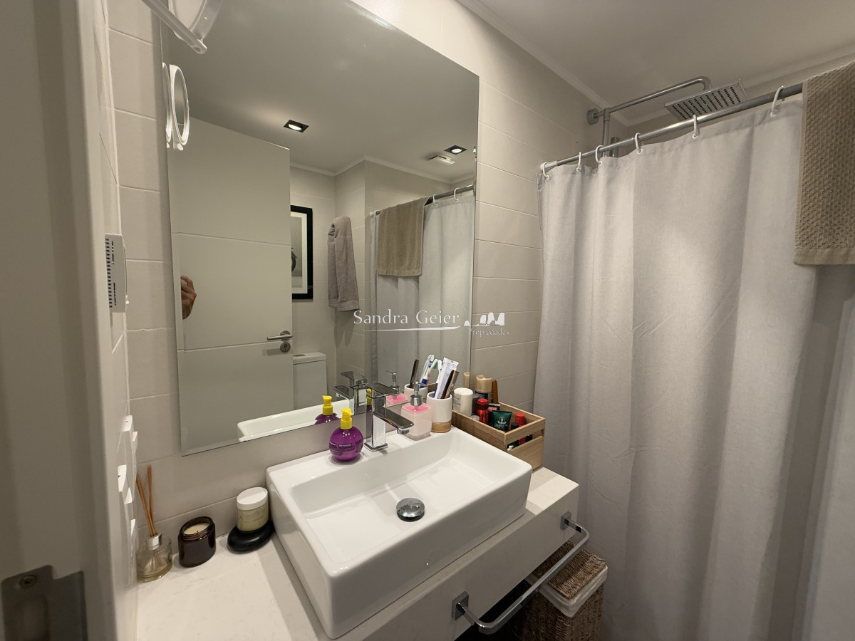 Apartamento ID.2859 - VENTA PENINSULA CASI A ESTRENAR EDIFIIO BONAIRE 