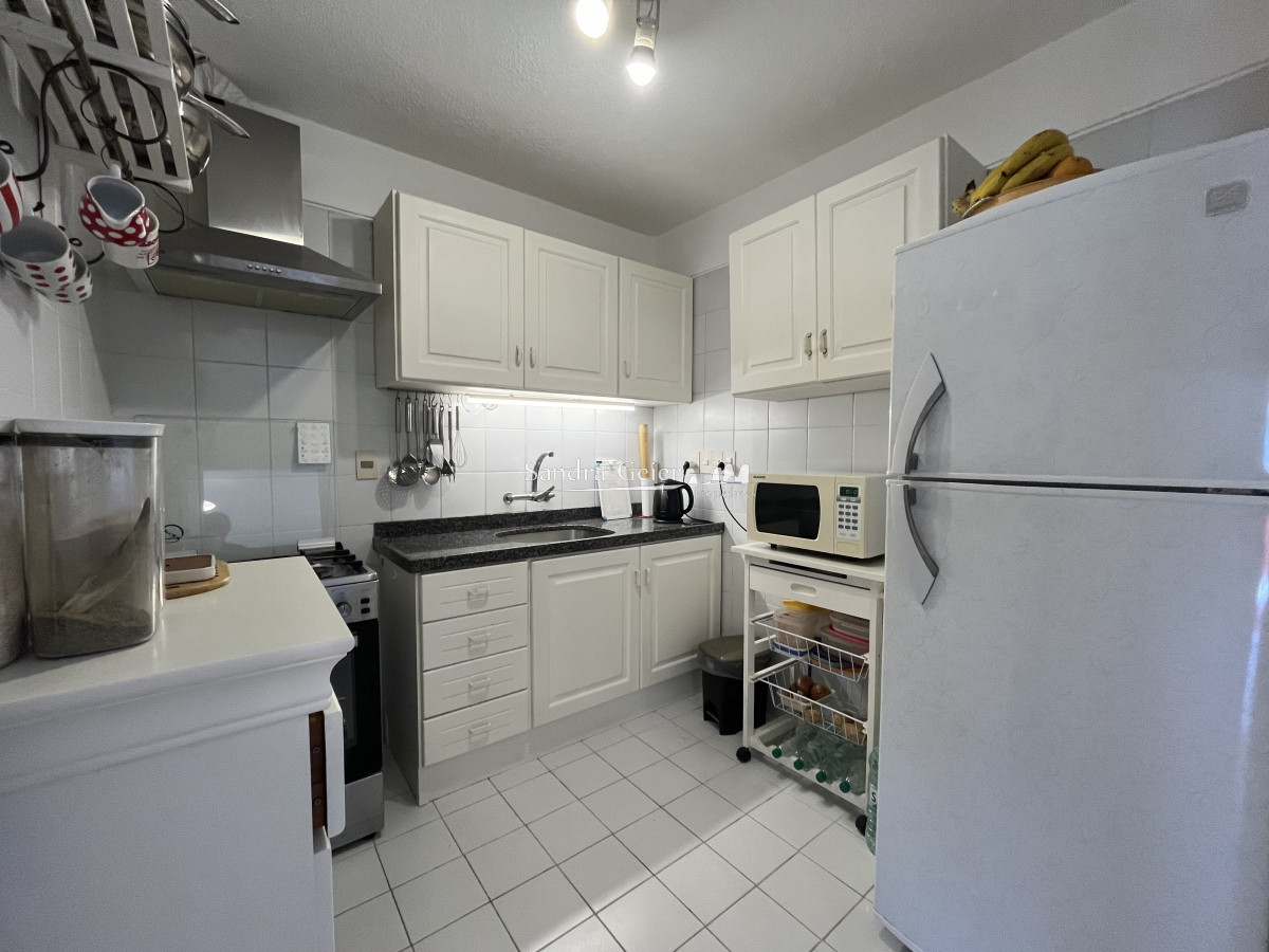 Apartamento ID.2844 - VENTA AV. CHIVERTA AIDY GRILL.        