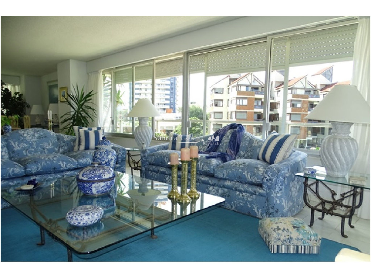 Apartamento ID.2860 -  BRAVA VENTA FRENTE AL MAR CATEGORIA