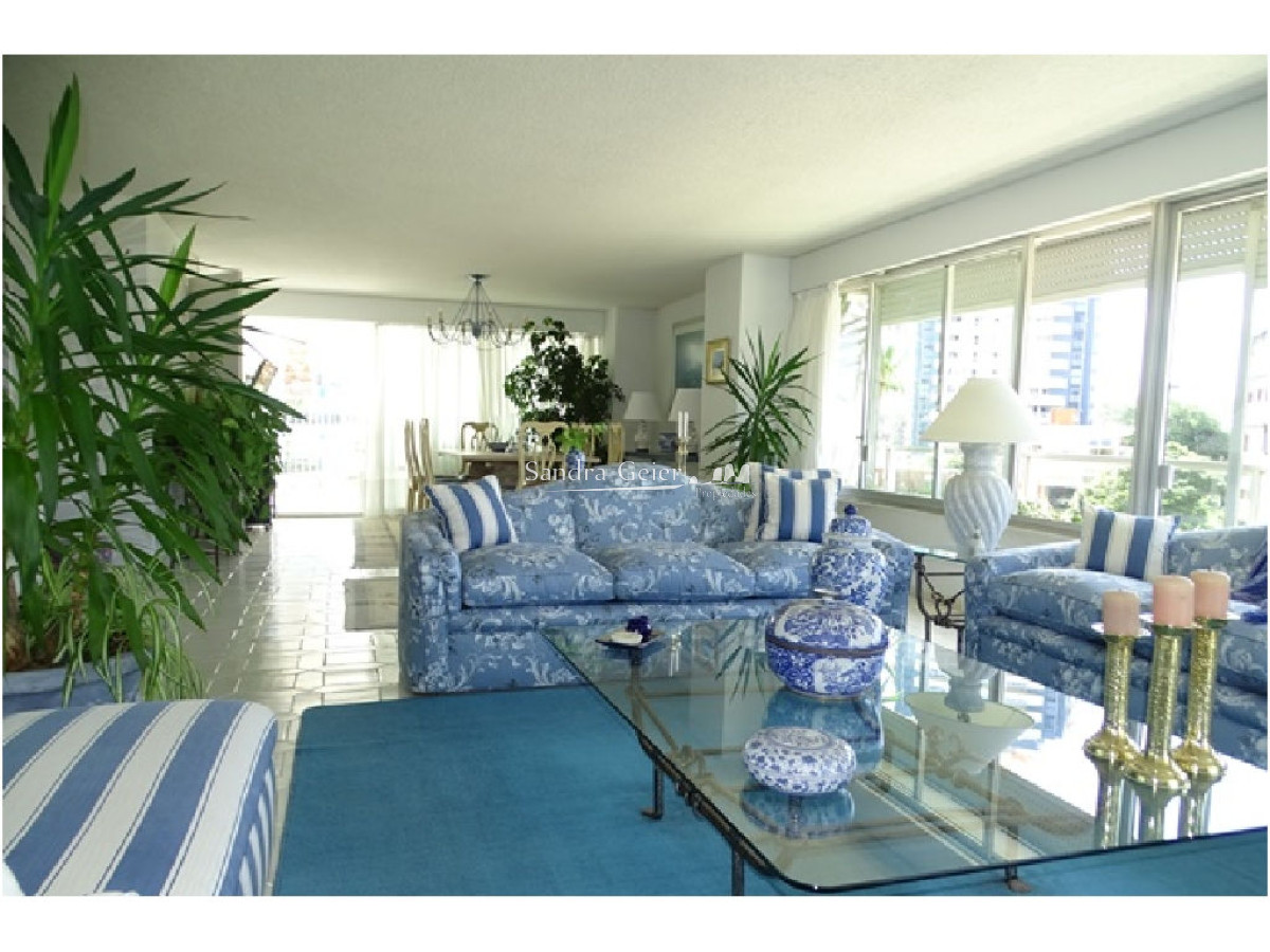 Apartamento ID.2860 -  BRAVA VENTA FRENTE AL MAR CATEGORIA