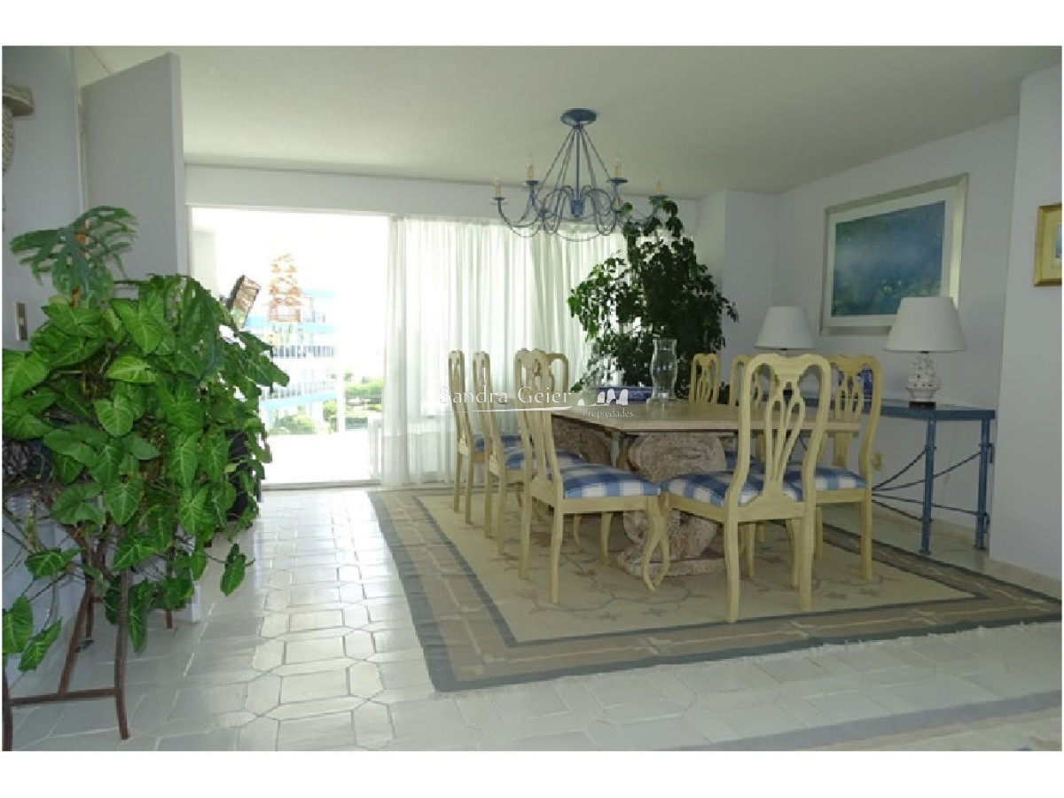 Apartamento ID.2860 -  BRAVA VENTA FRENTE AL MAR CATEGORIA