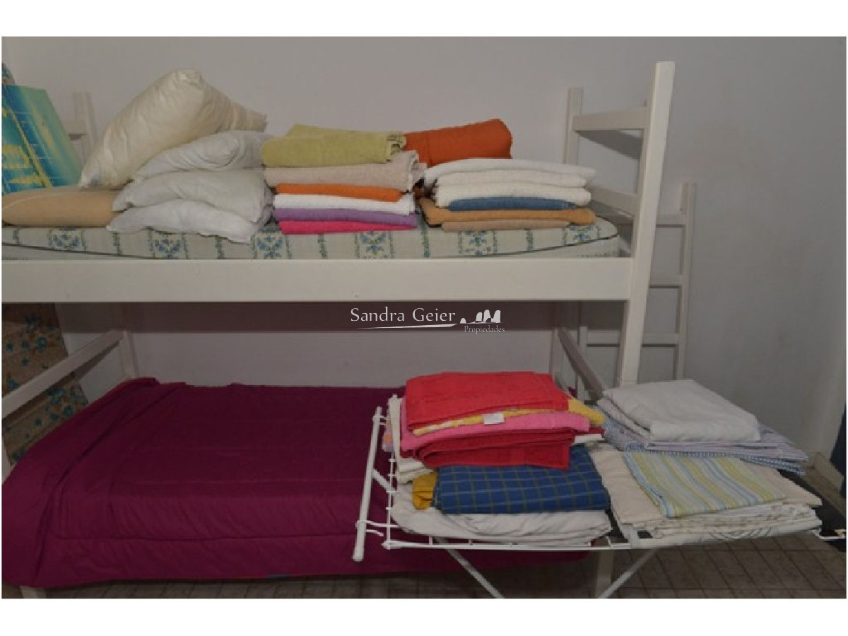 Apartamento ID.2185 - PENINSULA PLANTA DE EXCELENTES DIMENSIONES FRENTE AL MAR 2 GARAGES