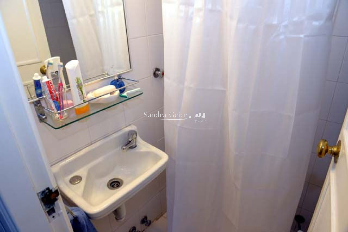 Apartamento ID.2472 - Apartamento en Peninsula, 4 dormitorios  VENTA FRENTE AL MAR