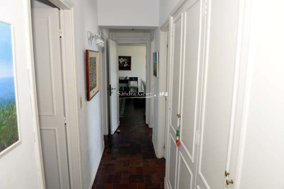 Apartamento ID.2472 - Apartamento en Peninsula, 4 dormitorios  VENTA FRENTE AL MAR