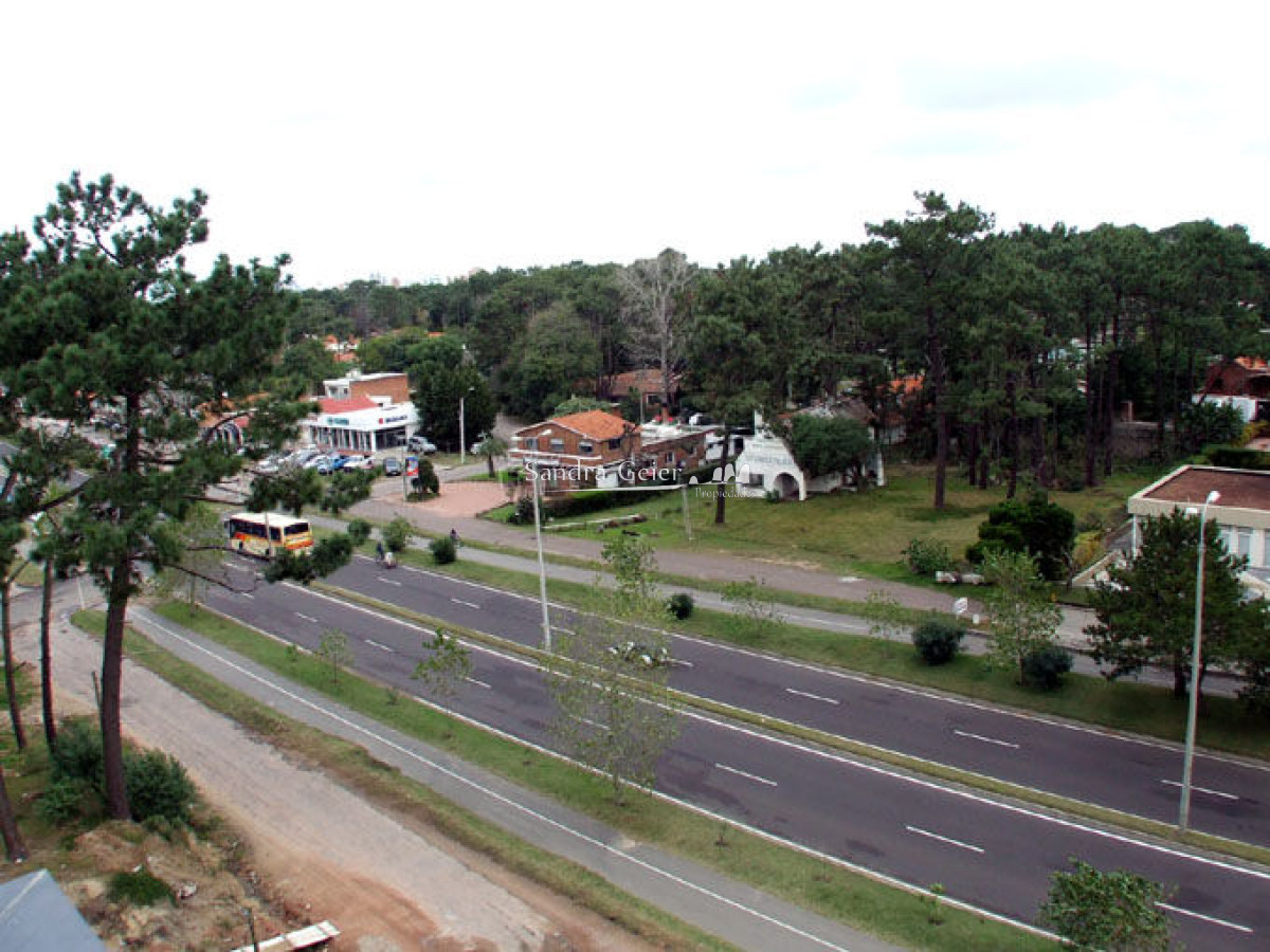Apartamento ID.2477 - venta Roosvelt doble garage, amenities