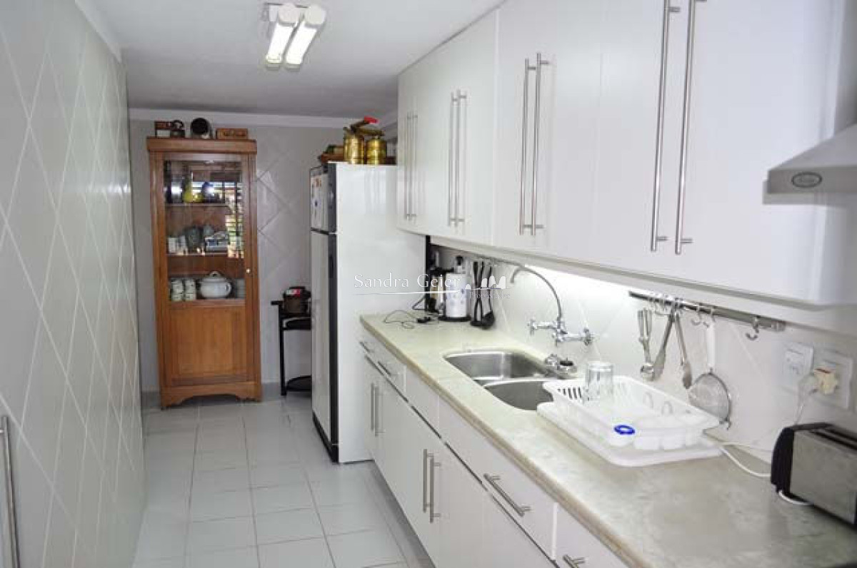 Apartamento ID.2895 - VENTA MANSA COMPLEJO   FRENTE AL MAR 