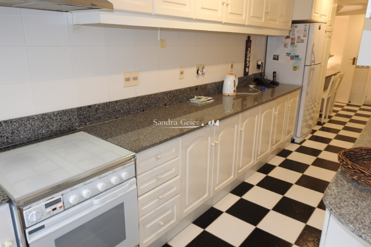 Apartamento ID.1308 - EDIFICIO EXCELENTE CATEGORIA