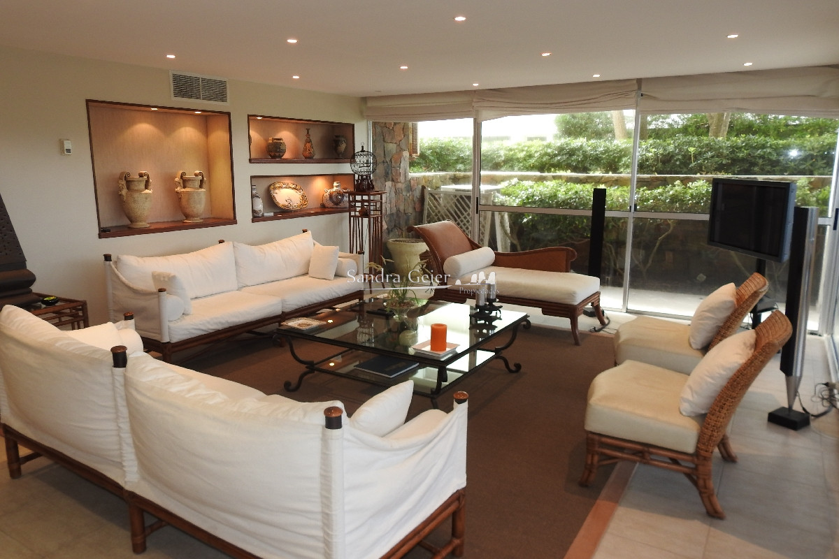 Apartamento ID.1308 - EDIFICIO EXCELENTE CATEGORIA