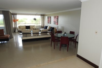 Apartamento ID.1308 - EDIFICIO EXCELENTE CATEGORIA