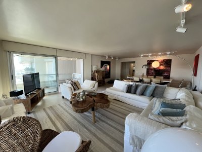 Apartamento ID.2507 - PENINSULA VENTA VISTA EXCELENTE AL PUERTO