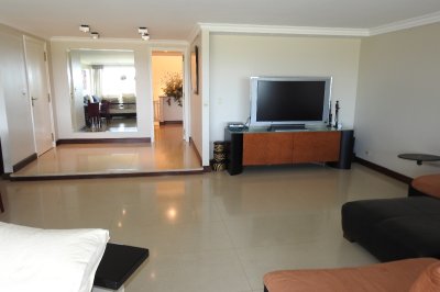 Apartamento ID.1308 - EDIFICIO EXCELENTE CATEGORIA