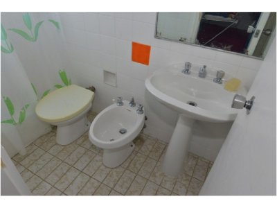 Apartamento ID.2185 - PENINSULA PLANTA DE EXCELENTES DIMENSIONES FRENTE AL MAR 2 GARAGES