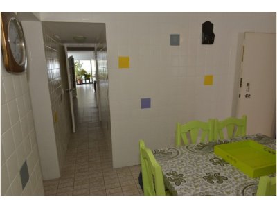 Apartamento ID.2185 - PENINSULA PLANTA DE EXCELENTES DIMENSIONES FRENTE AL MAR 2 GARAGES