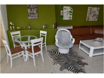 Apartamento ID.2185 - PENINSULA PLANTA DE EXCELENTES DIMENSIONES FRENTE AL MAR 2 GARAGES