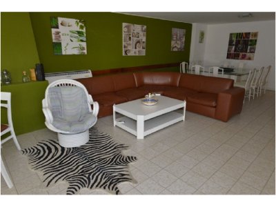 Apartamento ID.2185 - PENINSULA PLANTA DE EXCELENTES DIMENSIONES FRENTE AL MAR 2 GARAGES