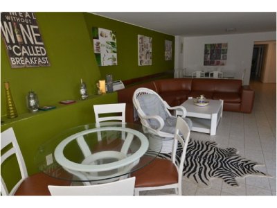 Apartamento ID.2185 - PENINSULA PLANTA DE EXCELENTES DIMENSIONES FRENTE AL MAR 2 GARAGES