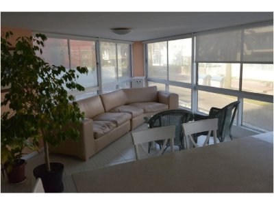Apartamento ID.2185 - PENINSULA PLANTA DE EXCELENTES DIMENSIONES FRENTE AL MAR 2 GARAGES
