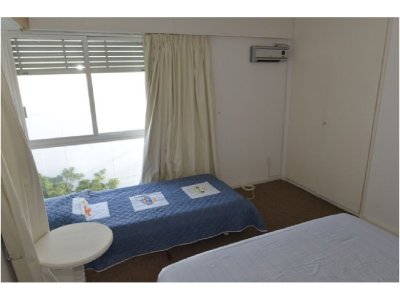 Apartamento ID.2185 - PENINSULA PLANTA DE EXCELENTES DIMENSIONES FRENTE AL MAR 2 GARAGES