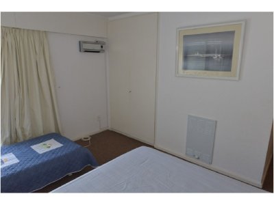 Apartamento ID.2185 - PENINSULA PLANTA DE EXCELENTES DIMENSIONES FRENTE AL MAR 2 GARAGES