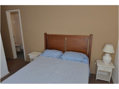 Apartamento ID.2185 - PENINSULA PLANTA DE EXCELENTES DIMENSIONES FRENTE AL MAR 2 GARAGES