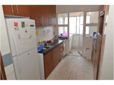 Apartamento ID.2185 - PENINSULA PLANTA DE EXCELENTES DIMENSIONES FRENTE AL MAR 2 GARAGES
