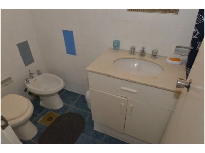Apartamento ID.2185 - PENINSULA PLANTA DE EXCELENTES DIMENSIONES FRENTE AL MAR 2 GARAGES