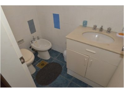 Apartamento ID.2185 - PENINSULA PLANTA DE EXCELENTES DIMENSIONES FRENTE AL MAR 2 GARAGES