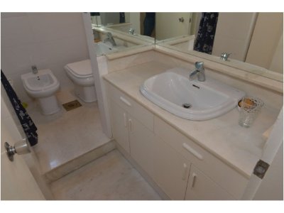 Apartamento ID.2185 - PENINSULA PLANTA DE EXCELENTES DIMENSIONES FRENTE AL MAR 2 GARAGES