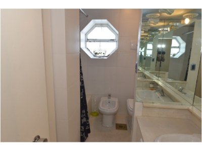 Apartamento ID.2185 - PENINSULA PLANTA DE EXCELENTES DIMENSIONES FRENTE AL MAR 2 GARAGES