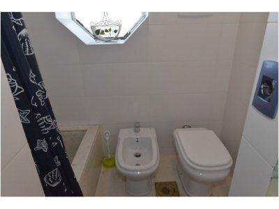 Apartamento ID.2185 - PENINSULA PLANTA DE EXCELENTES DIMENSIONES FRENTE AL MAR 2 GARAGES