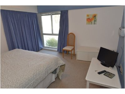 Apartamento ID.2185 - PENINSULA PLANTA DE EXCELENTES DIMENSIONES FRENTE AL MAR 2 GARAGES
