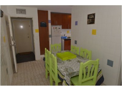 Apartamento ID.2185 - PENINSULA PLANTA DE EXCELENTES DIMENSIONES FRENTE AL MAR 2 GARAGES