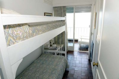 Apartamento ID.2472 - Apartamento en Peninsula, 4 dormitorios  VENTA FRENTE AL MAR