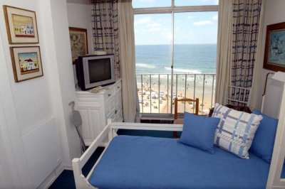 Apartamento ID.2472 - Apartamento en Peninsula, 4 dormitorios  VENTA FRENTE AL MAR