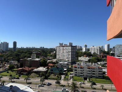 Apartamento ID.2844 - VENTA AV. CHIVERTA AIDY GRILL.        