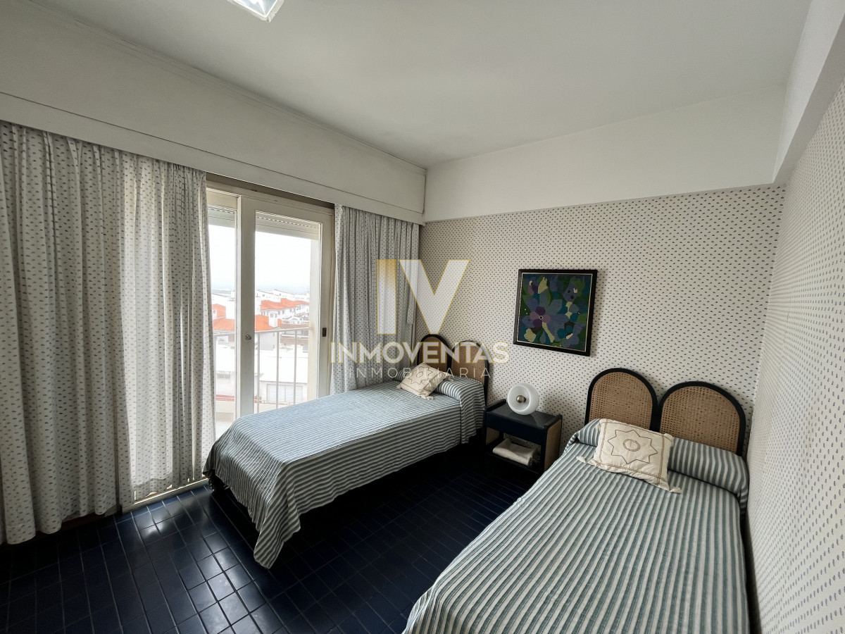 Apartamento ID.4100 - Edificio en la entrada de la peninsula