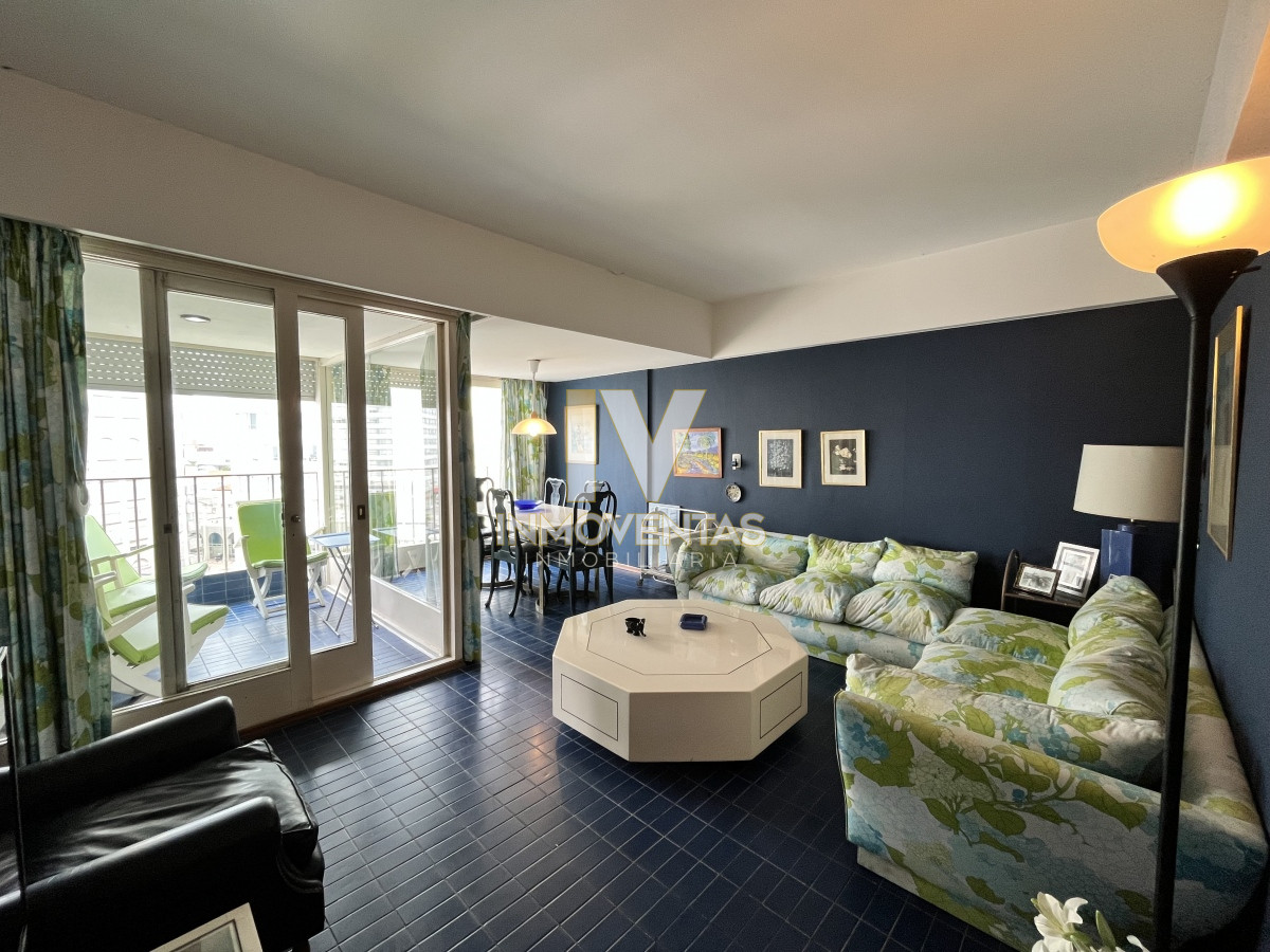 Apartamento ID.4100 - Edificio en la entrada de la peninsula