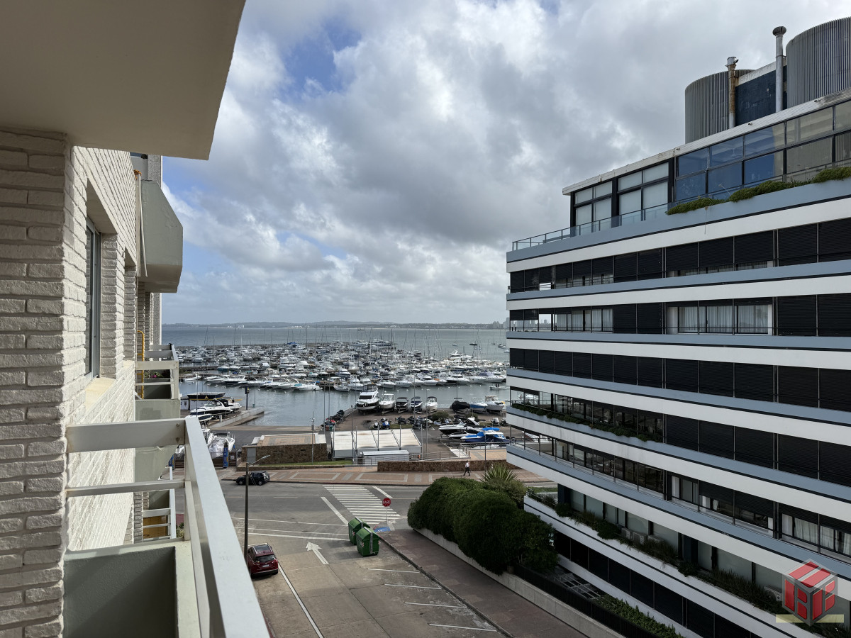 Apartamento ID.8981 - APARTAMENTO EN PENINSULA  A PASOS DEL PUERTO