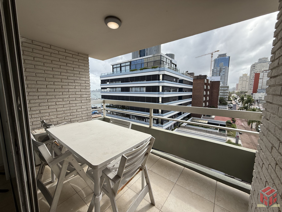 Apartamento ID.8981 - APARTAMENTO EN PENINSULA  A PASOS DEL PUERTO