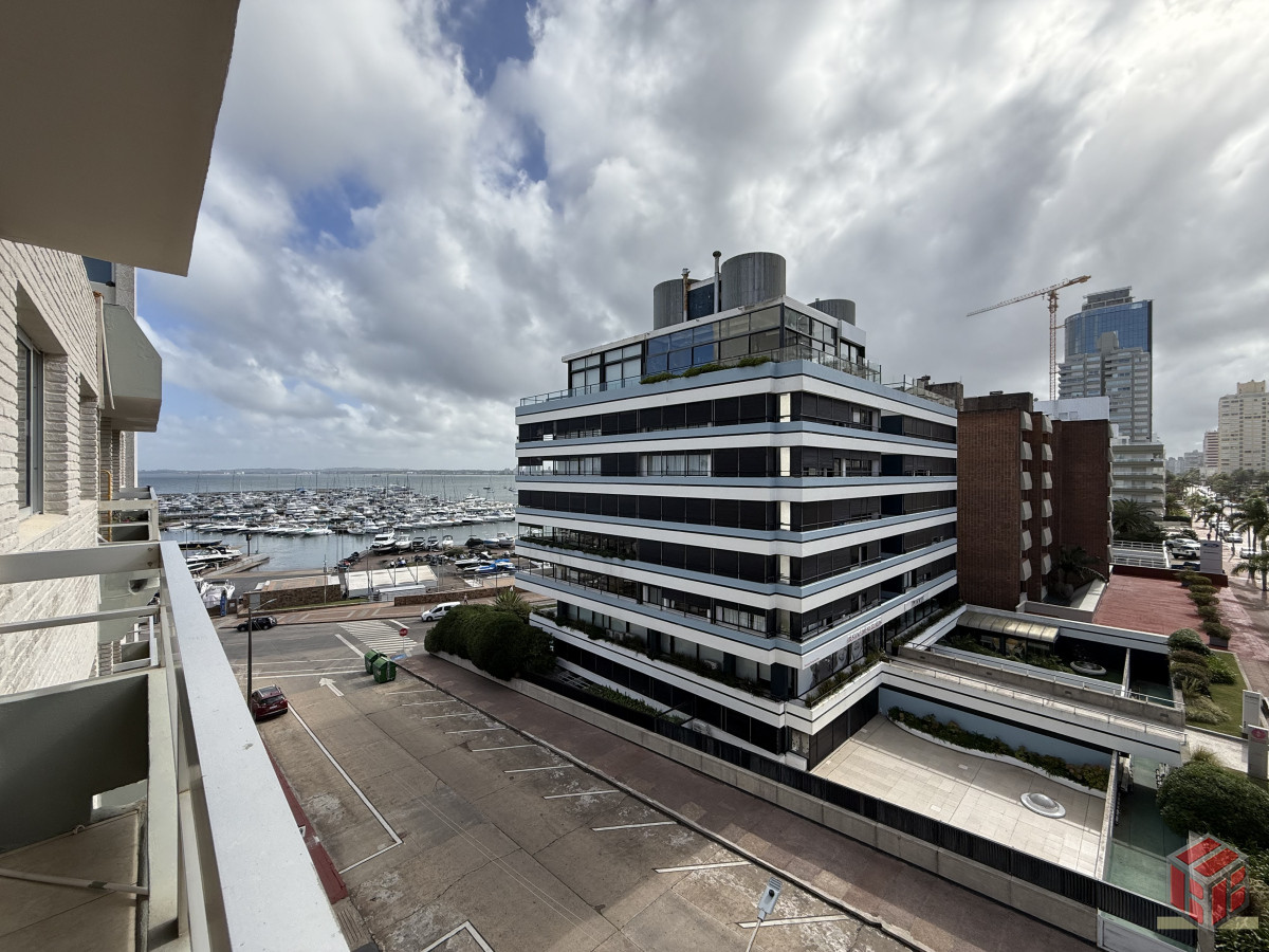 Apartamento ID.8981 - APARTAMENTO EN PENINSULA  A PASOS DEL PUERTO