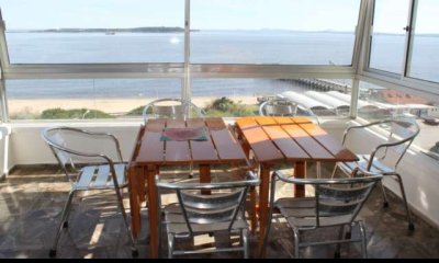 Venta Apartamento 3 Dormitorios esquinero en Malecon