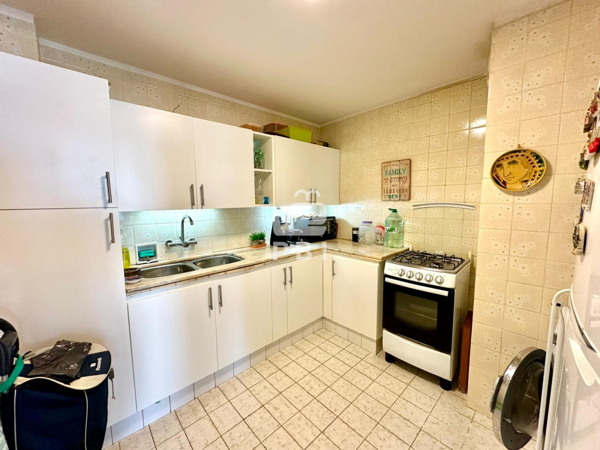 MSBET1JNSVRPUklPIEVOIFBFTklOU1VMQSBDT04gU0VSVklDSU9TIC0gVkFOIEdPR0ggLSBSZWYgOiBQQkkxNTYzMA==