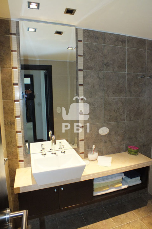 QXBhcnRhbWVudG8gZW4gTWFuc2EsIDIgZG9ybWl0b3Jpb3MgIGNvbiBwYXJyaWxsZXJvIC0gR0FMQSBUT1dFUiAtIFJlZiA6IFBCSTE1Njcy