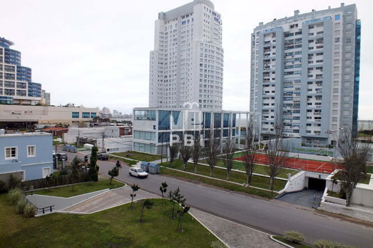 QXBhcnRhbWVudG8gZW4gTWFuc2EsIDIgZG9ybWl0b3Jpb3MgIGNvbiBwYXJyaWxsZXJvIC0gR0FMQSBUT1dFUiAtIFJlZiA6IFBCSTE1Njcy