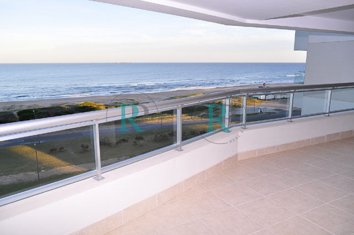Apartamento ID.2319 - torre lobos , estratégica ubicación en primera fila